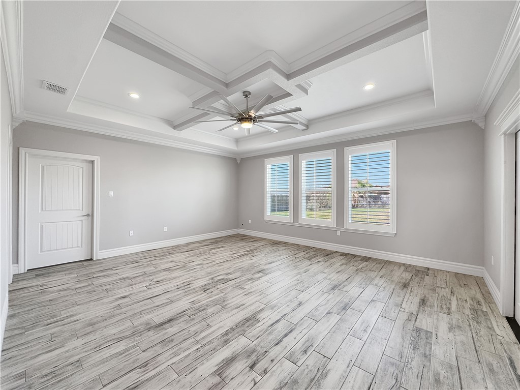 2557 Pacific View Property Photo 18