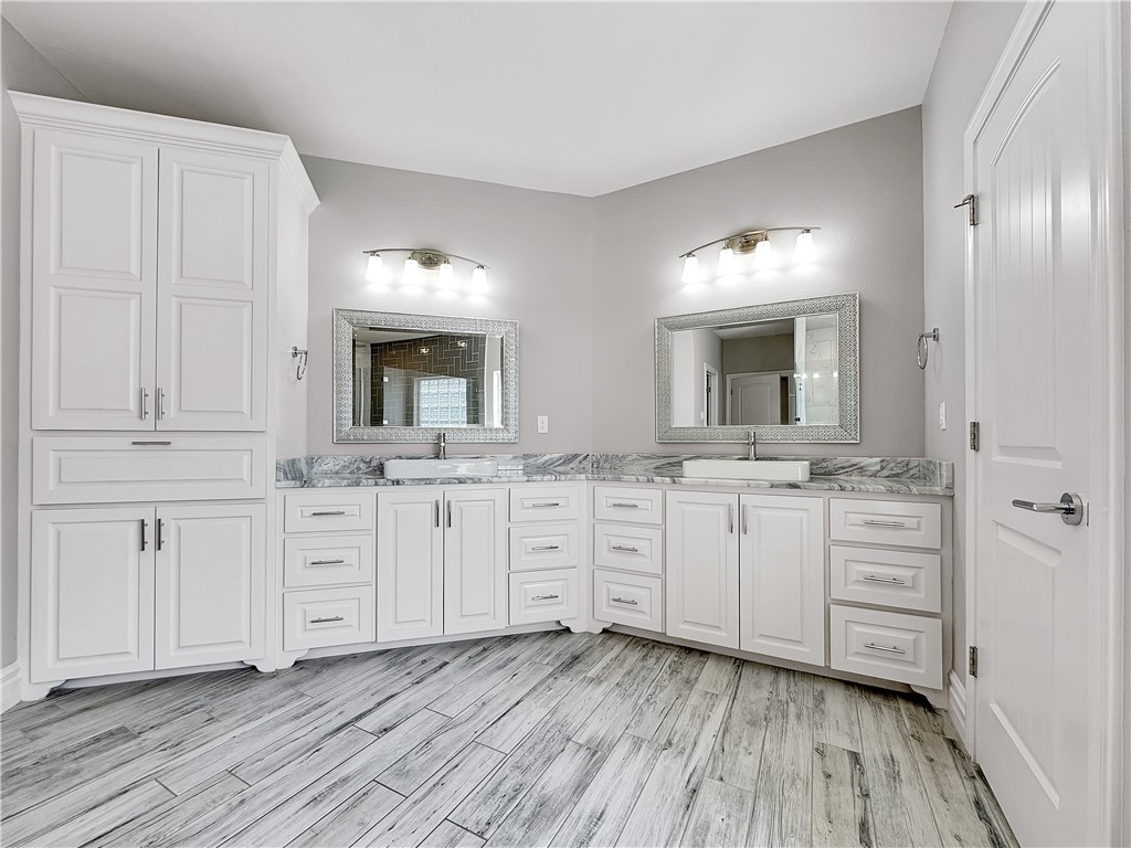 2557 Pacific View Property Photo 21