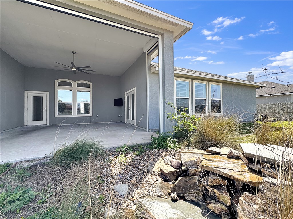 2557 Pacific View Property Photo 32