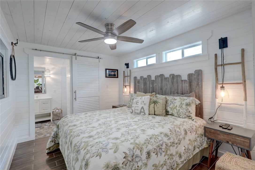 4034 Laguna Shores Road Property Photo 17