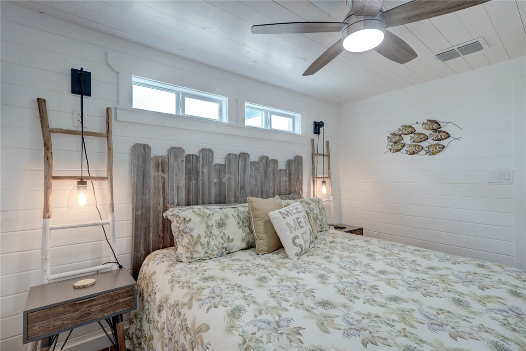 4034 Laguna Shores Road Property Photo 18