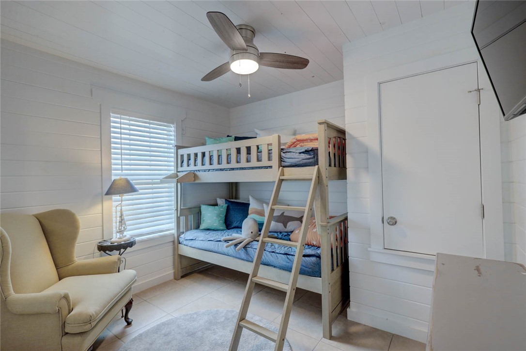 4034 Laguna Shores Road Property Photo 27