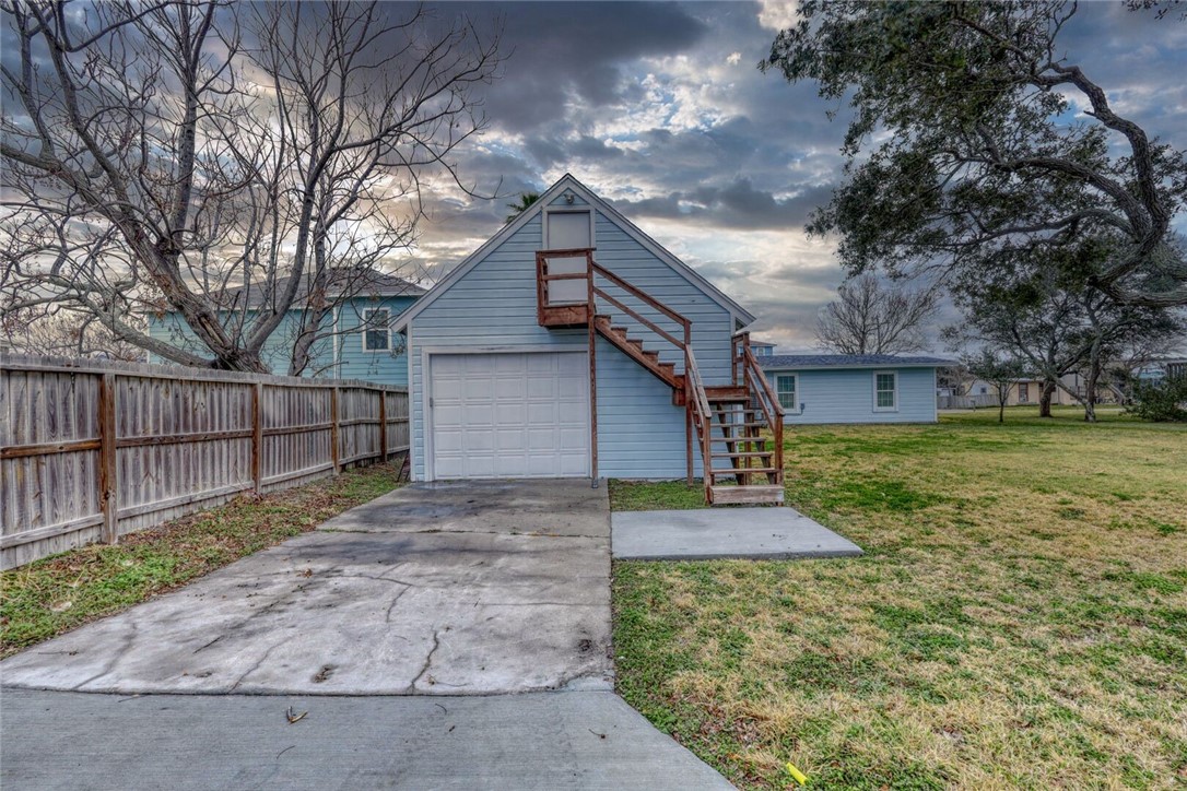 4034 Laguna Shores Road Property Photo 32