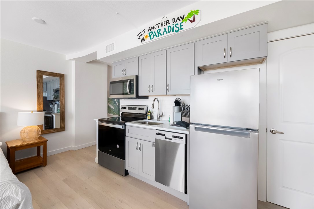 800 Sandcastle Dr 228 Property Photo 2