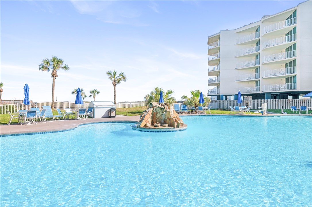 800 Sandcastle Dr 228 Property Photo 13