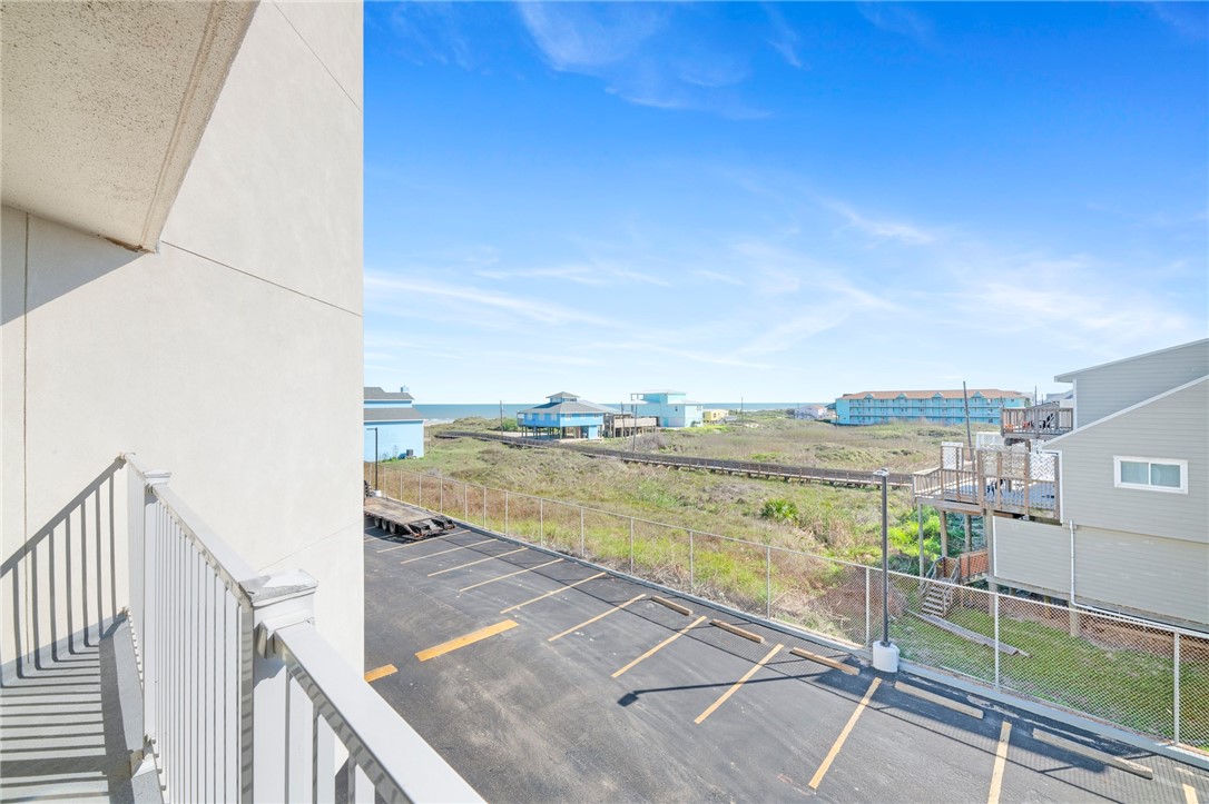 800 Sandcastle Dr 228 Property Photo 16