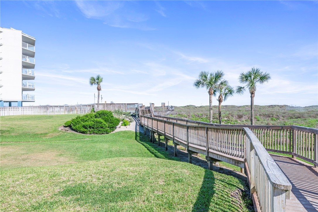 800 Sandcastle Dr 228 Property Photo 26