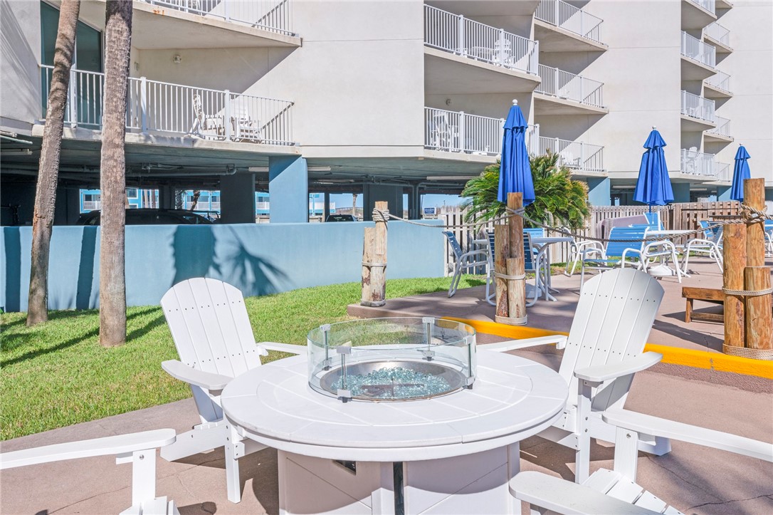 800 Sandcastle Dr 228 Property Photo 27
