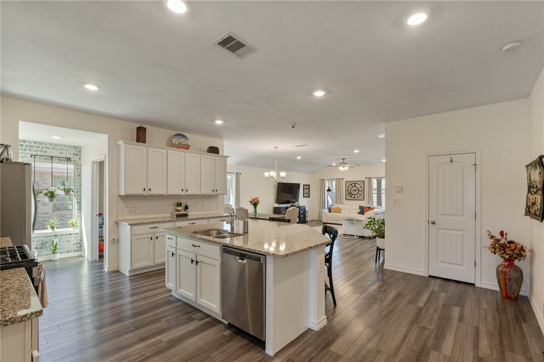 1346 Trent Park Property Photo 11