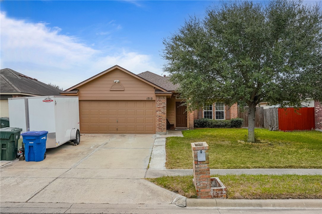 1713 Chisolm Property Photo 2