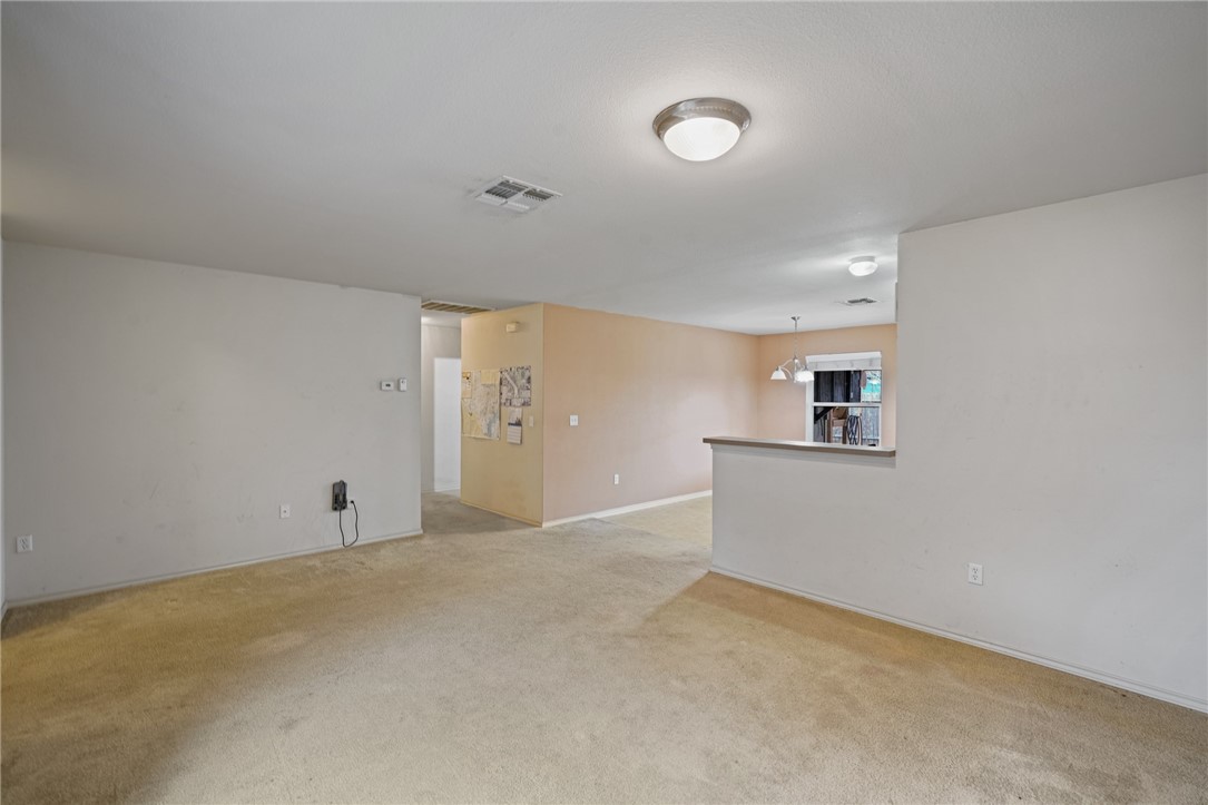 1713 Chisolm Property Photo 7