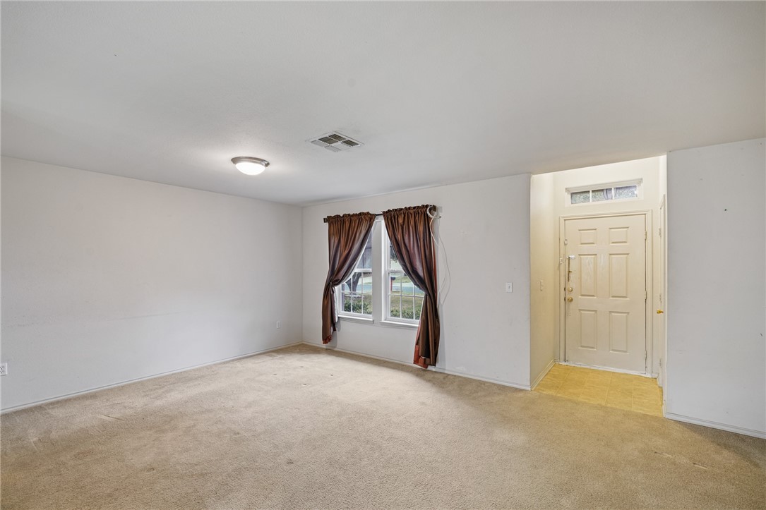1713 Chisolm Property Photo 8