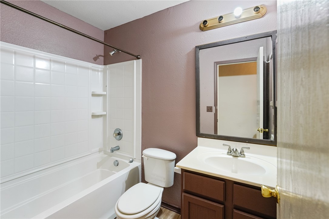 1713 Chisolm Property Photo 10