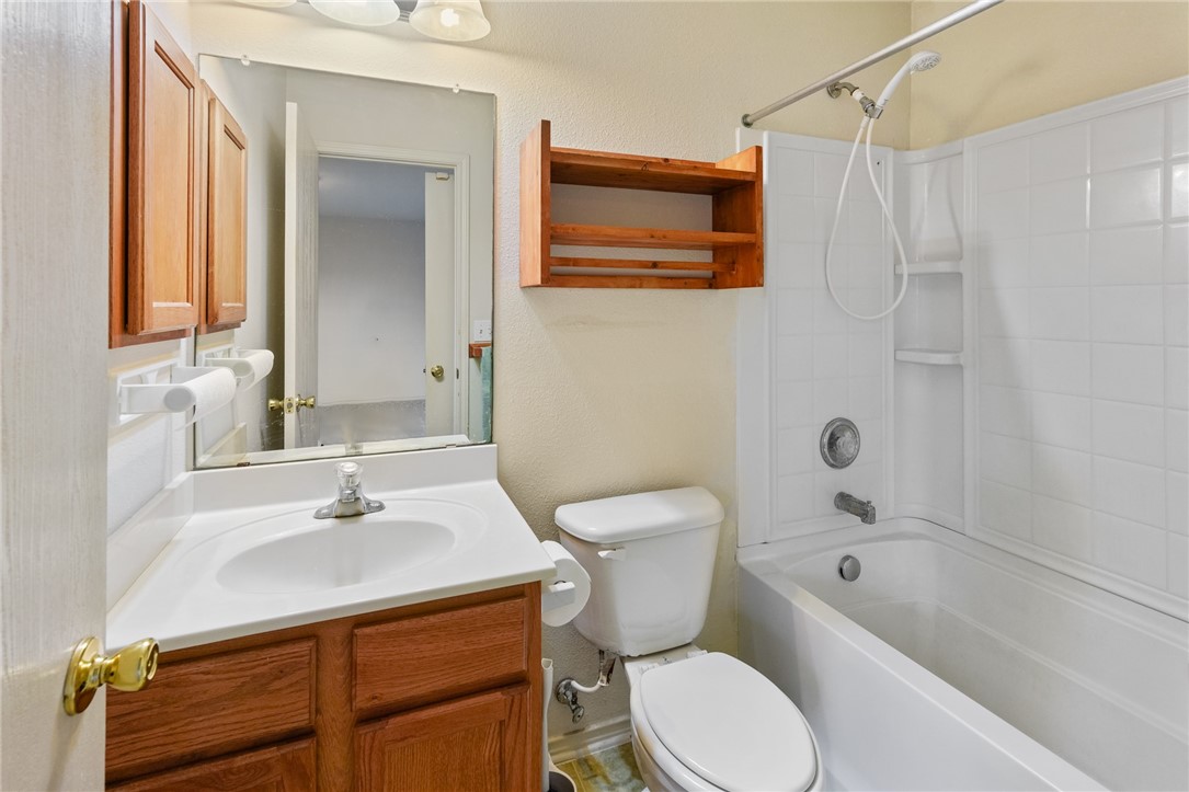 1713 Chisolm Property Photo 14