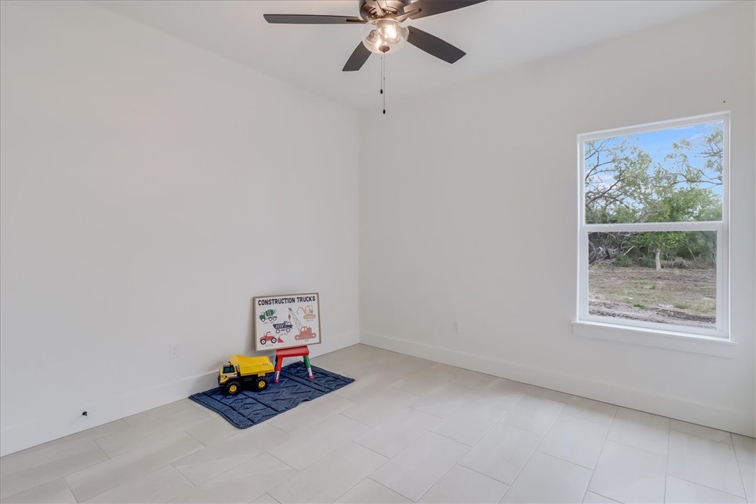 297 Fm 2044 Property Photo 22