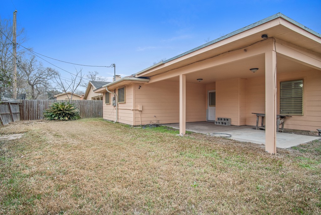 11918 Black Peak Dr Property Photo 6