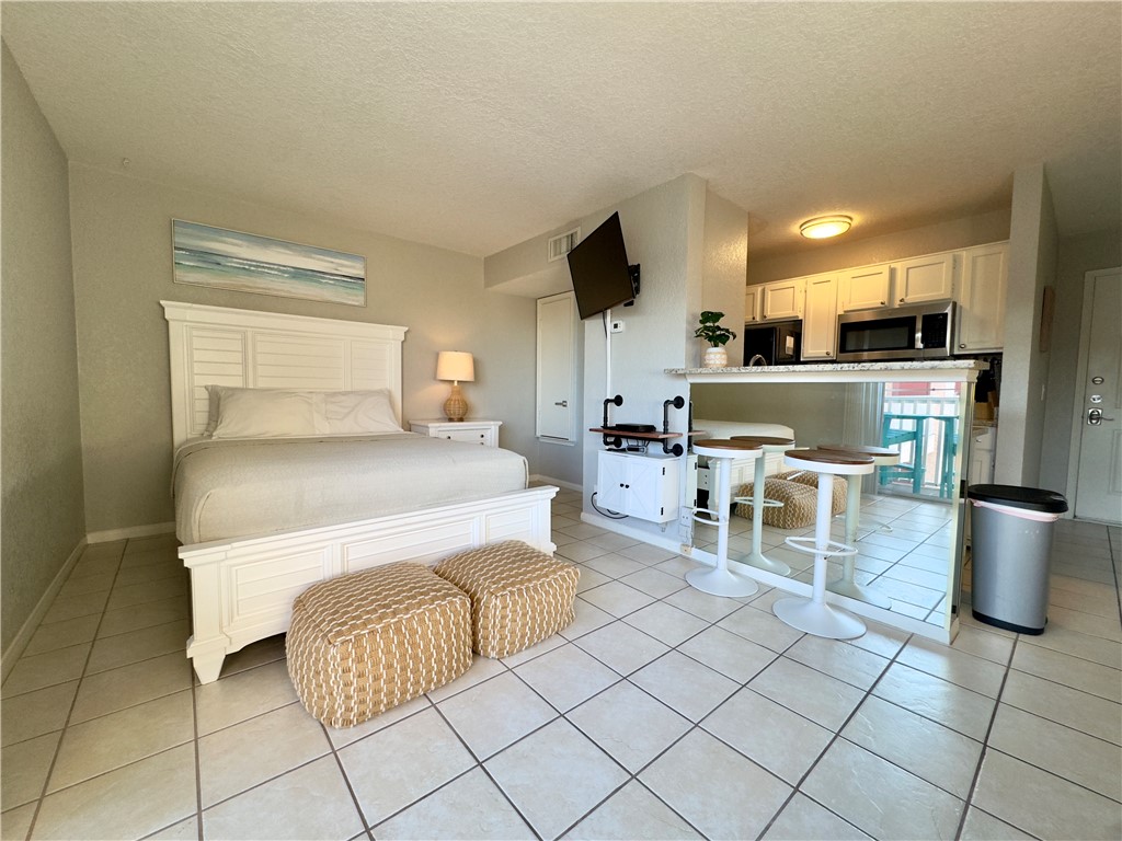 14428 Compass St 309 Property Photo 2