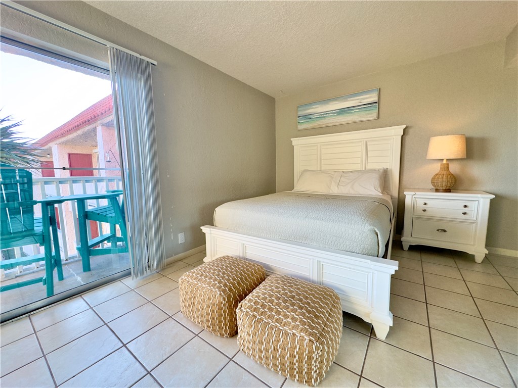 14428 Compass St 309 Property Photo 3