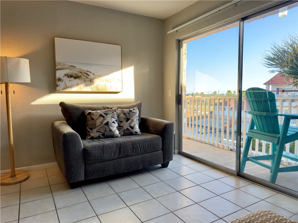 14428 Compass St 309 Property Photo 6
