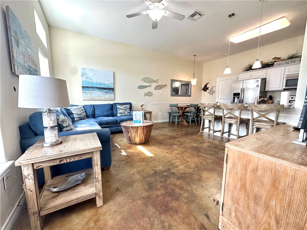 15245 Beach Way Dr Property Photo 4