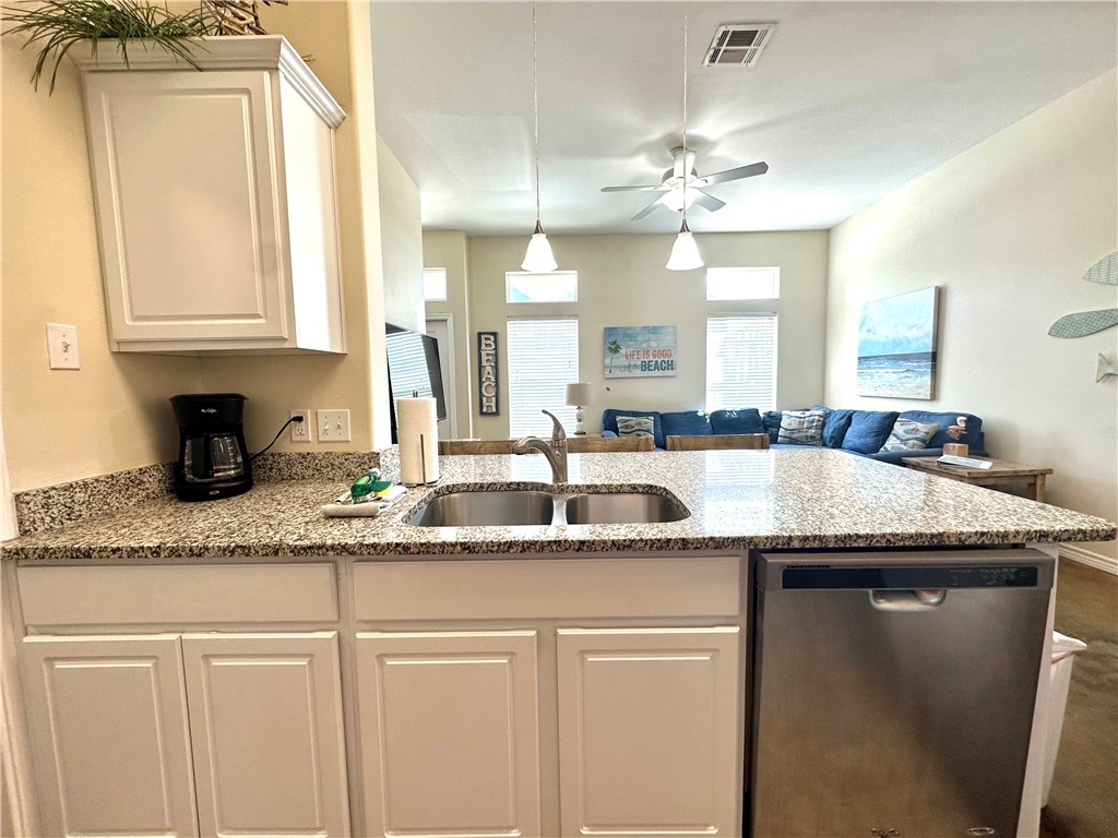 15245 Beach Way Dr Property Photo 8