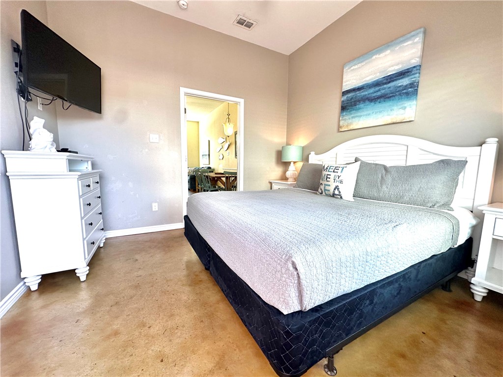 15245 Beach Way Dr Property Photo 11