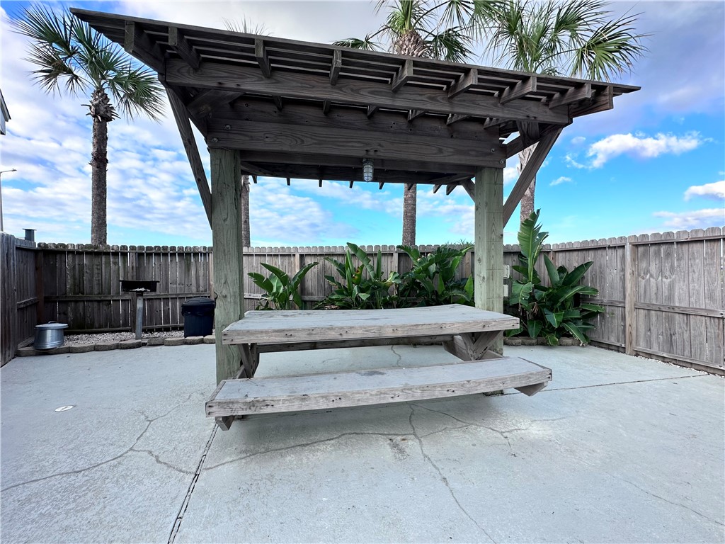 15245 Beach Way Dr Property Photo 38
