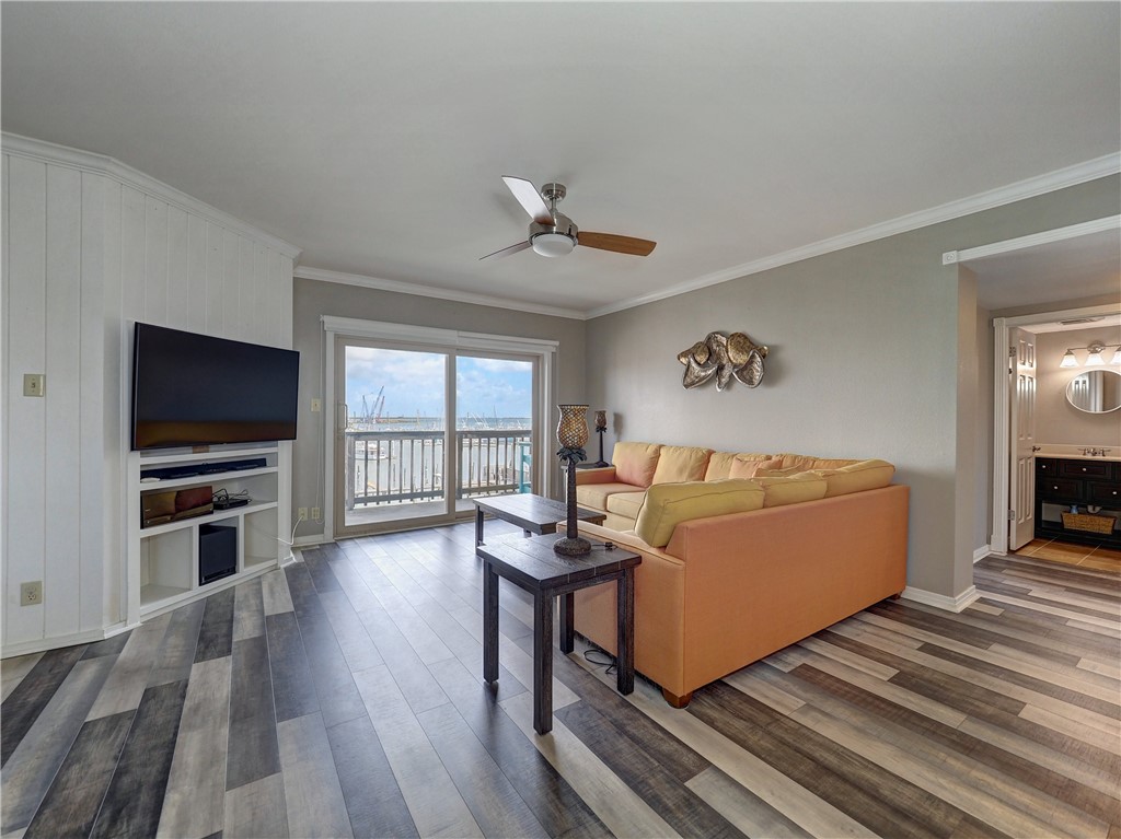 200 West Cotter Ave C3 Property Photo 12