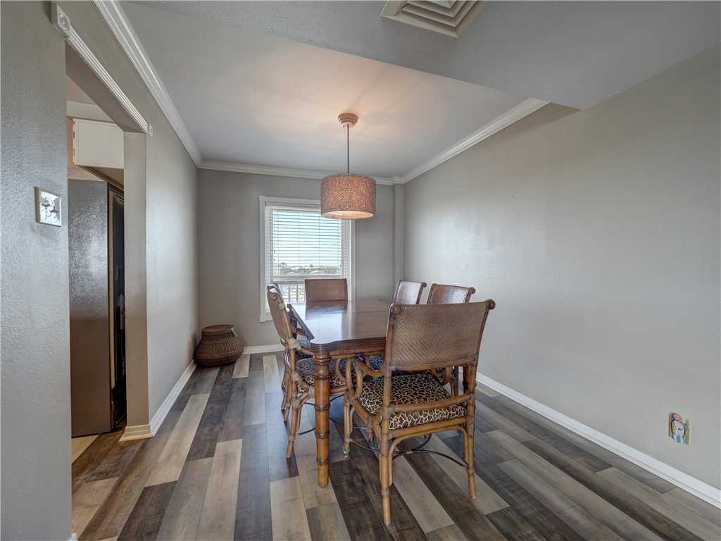 200 West Cotter Ave C3 Property Photo 13