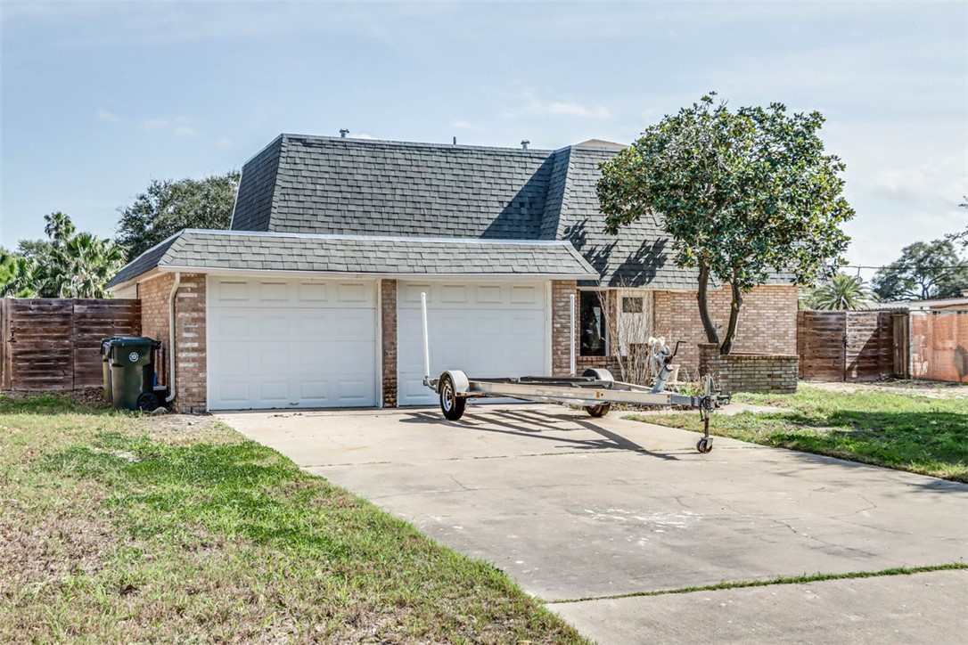 3325 Jamaica Dr Property Photo 1