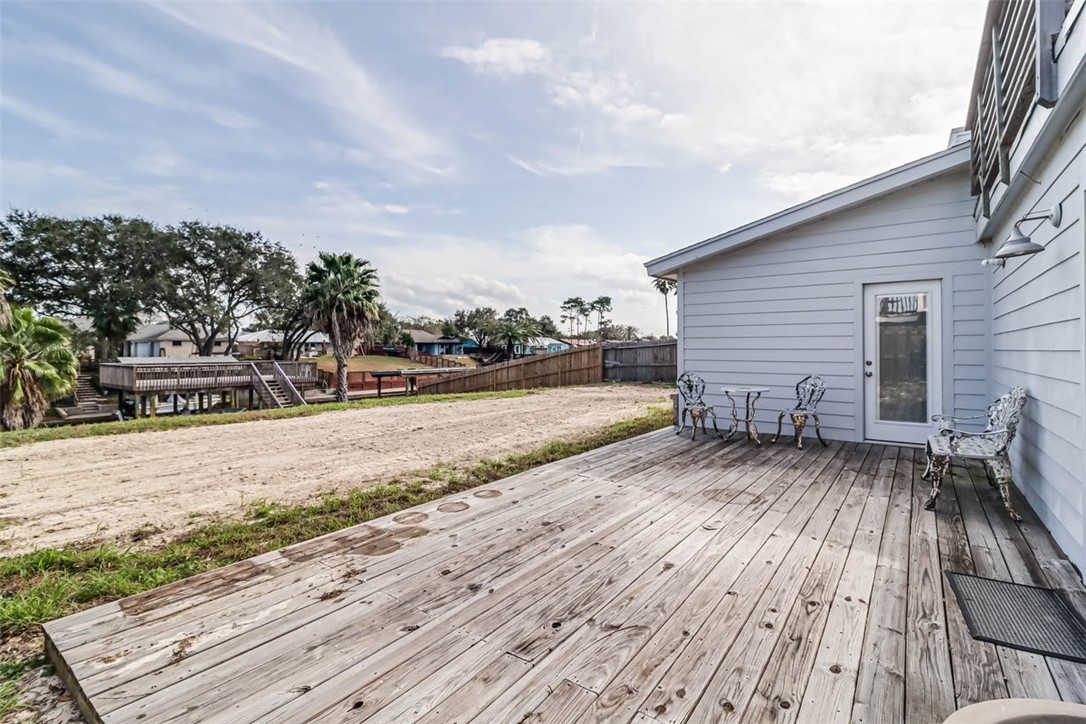 3325 Jamaica Dr Property Photo 27