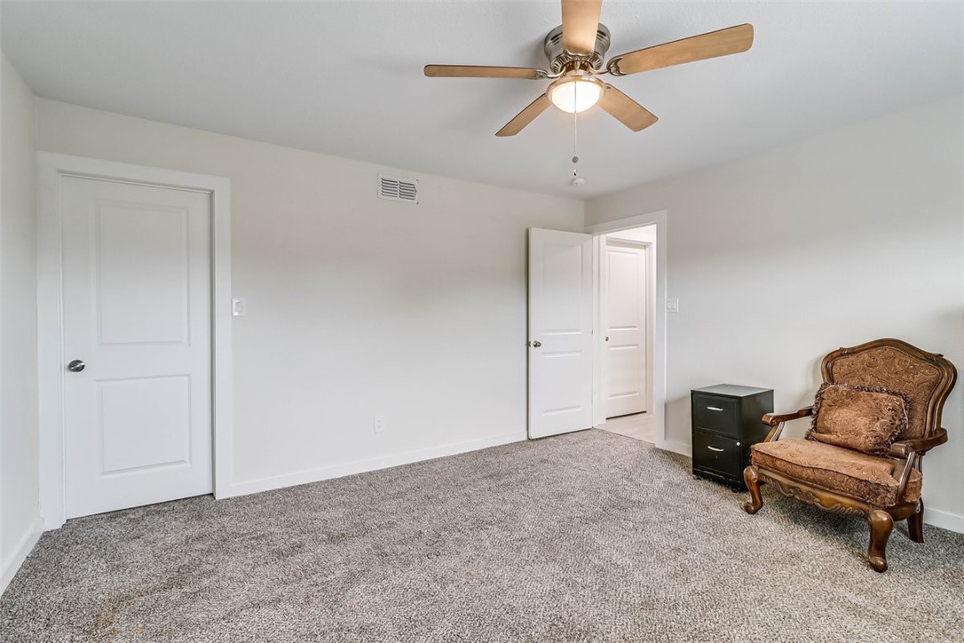 3325 Jamaica Dr Property Photo 37
