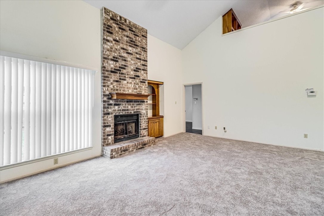 3105 Royal Ct Property Photo 5