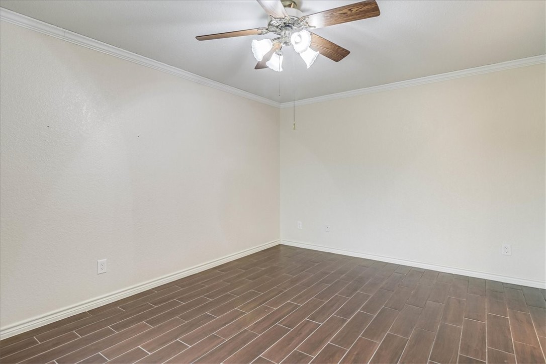 3105 Royal Ct Property Photo 14