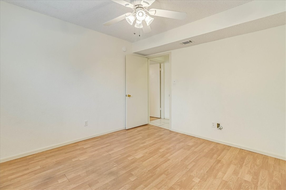 3105 Royal Ct Property Photo 23