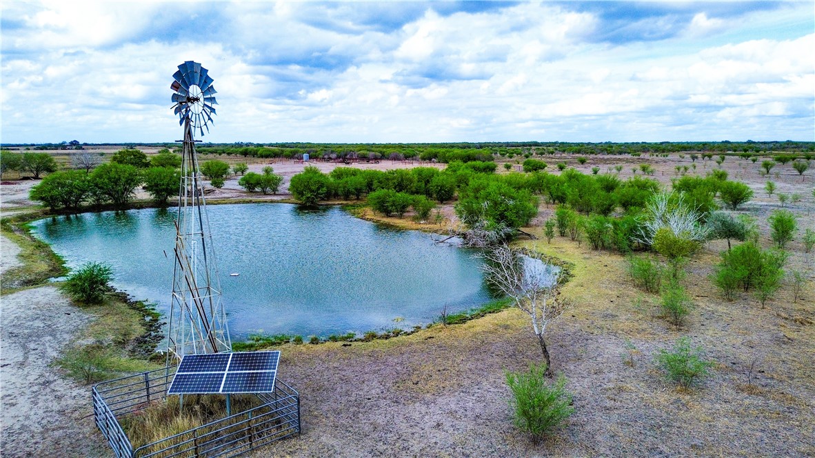 953 Fm-799 Property Photo 13