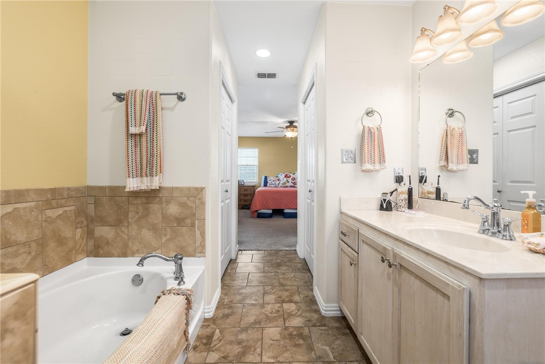 628 Dolphin Circ Property Photo 15