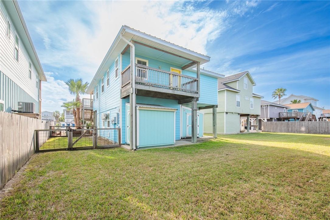 628 Dolphin Circ Property Photo 33