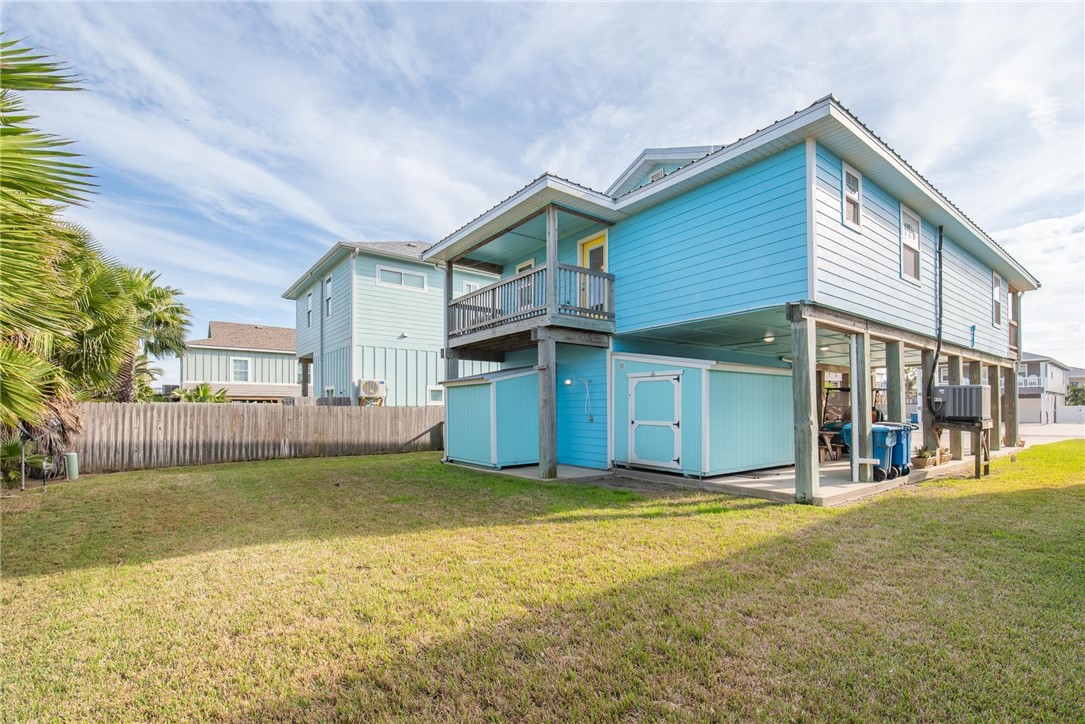 628 Dolphin Circ Property Photo 34