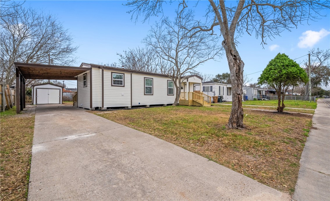 1418 Ormond Dr Property Photo 2