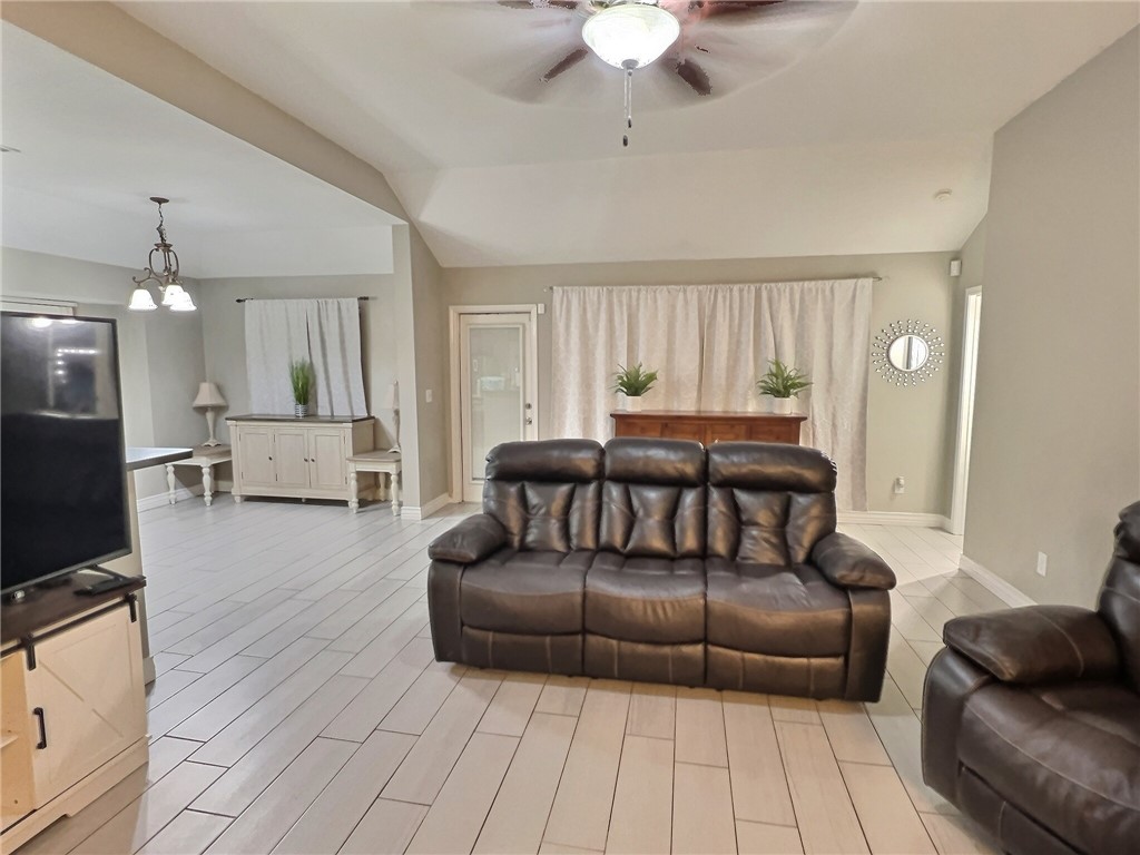 5814 Sabal Dr Property Photo 13
