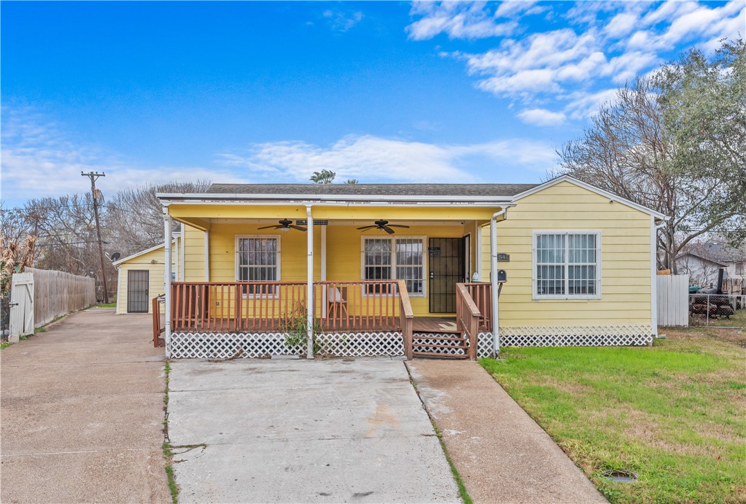 1541 Clodah Dr Property Photo