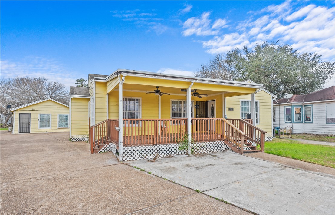 1541 Clodah Dr Property Photo 12