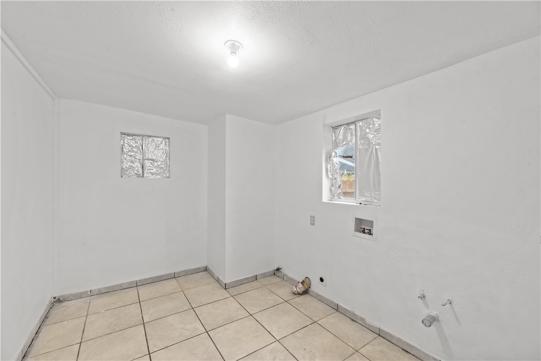 1541 Clodah Dr Property Photo 13