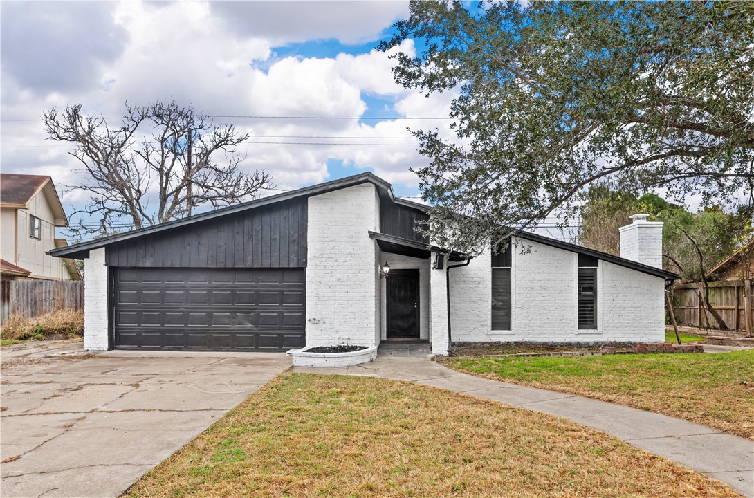 4110 Boros Property Photo 1