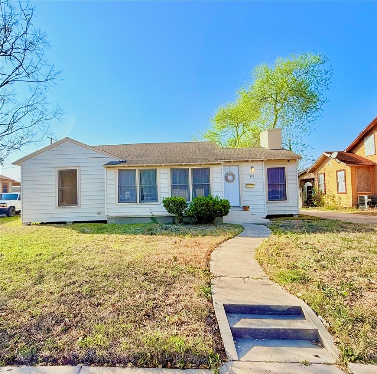 337 Baker Dr Property Photo