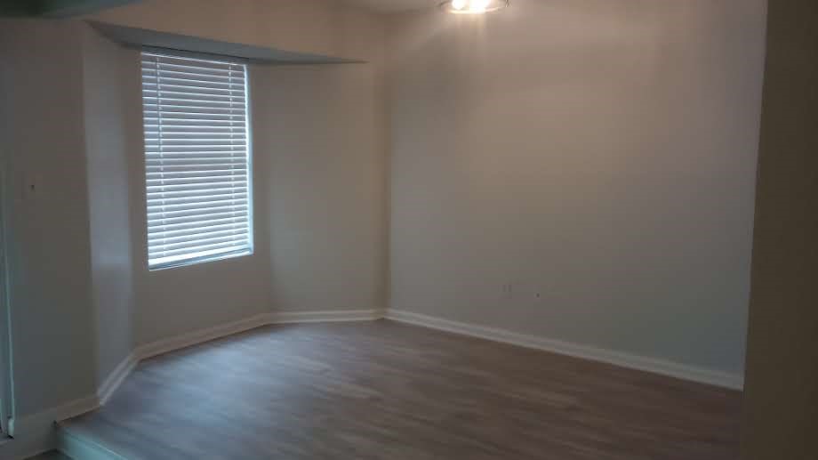 5813 Crest Willow Dr Property Photo 4