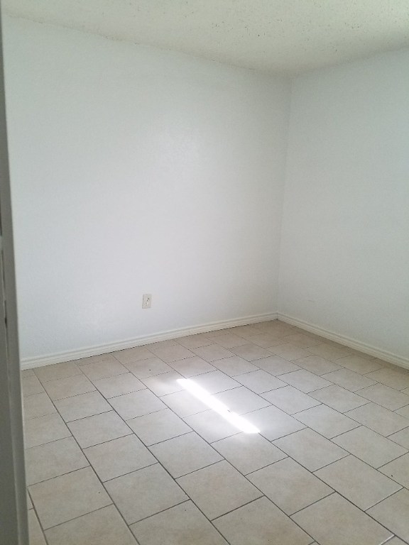 5205 Tolman St Property Photo 7
