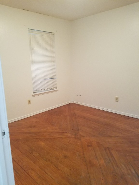 5205 Tolman St Property Photo 9