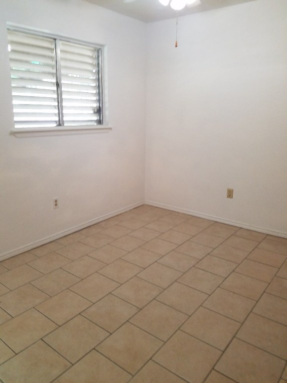 5205 Tolman St Property Photo 10